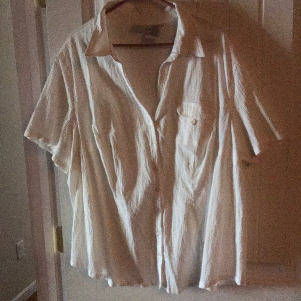 White V-neck top